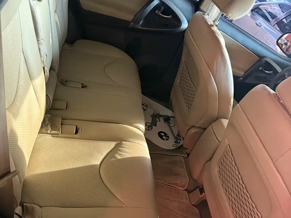 Toyota RAV4 Rongfang