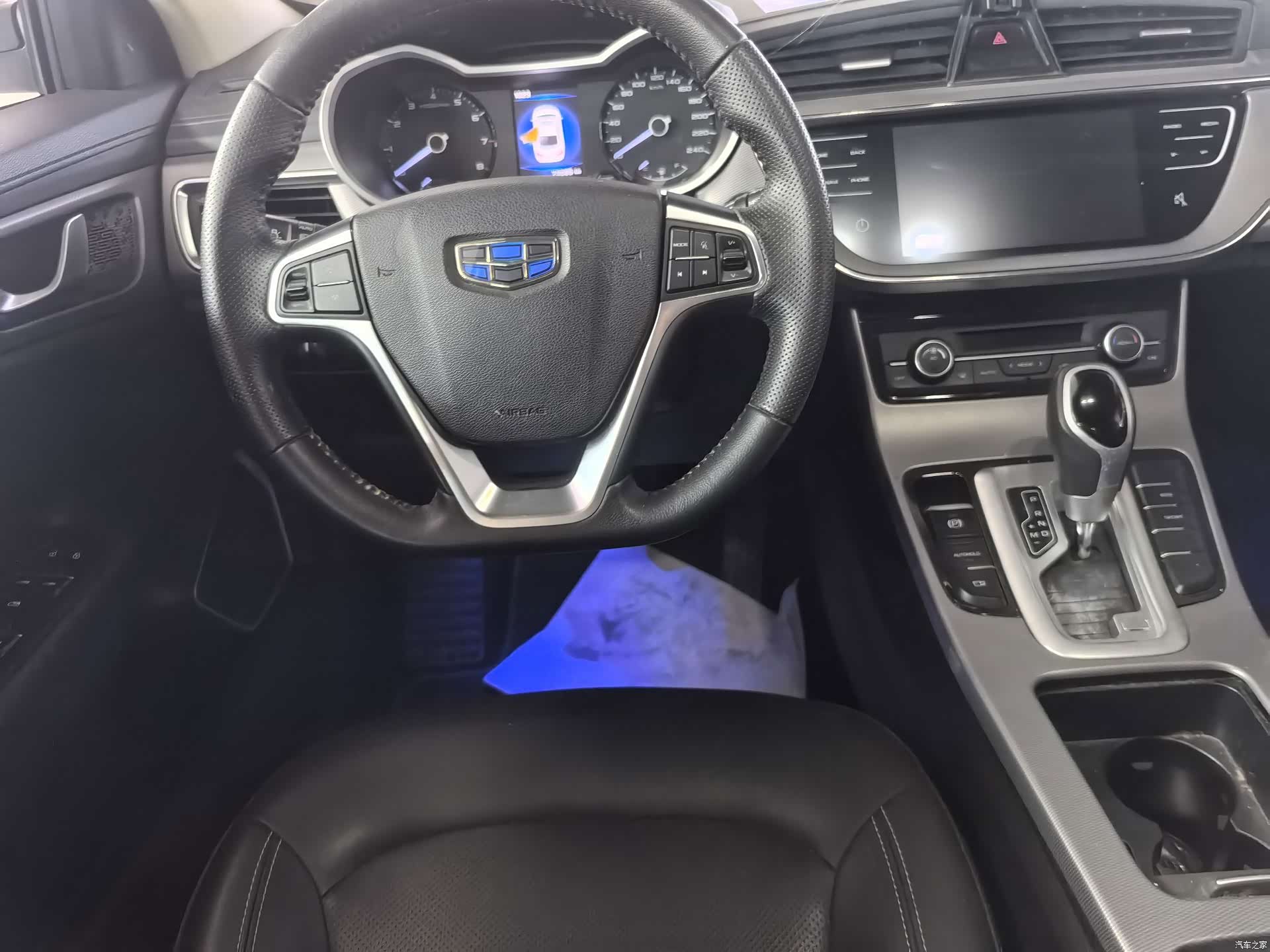 Geely Emgrand, 2019 13
