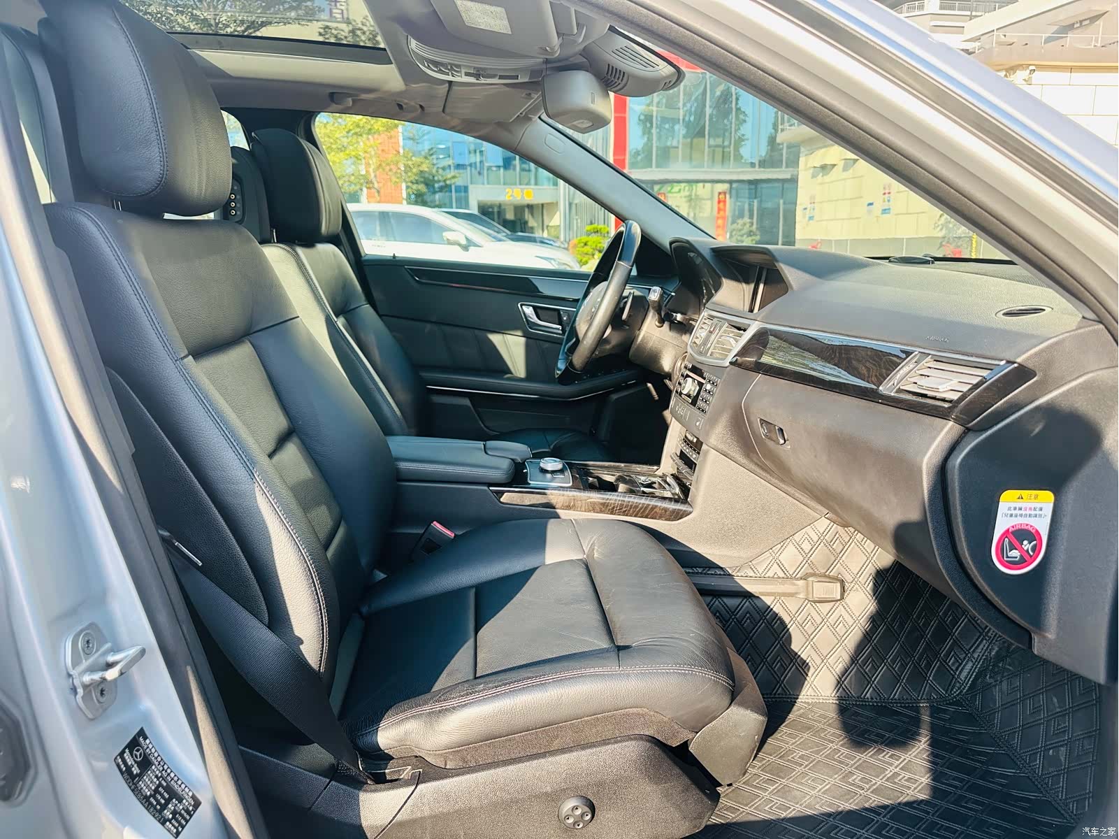 Mercedes-Benz E-Class, 2010 12
