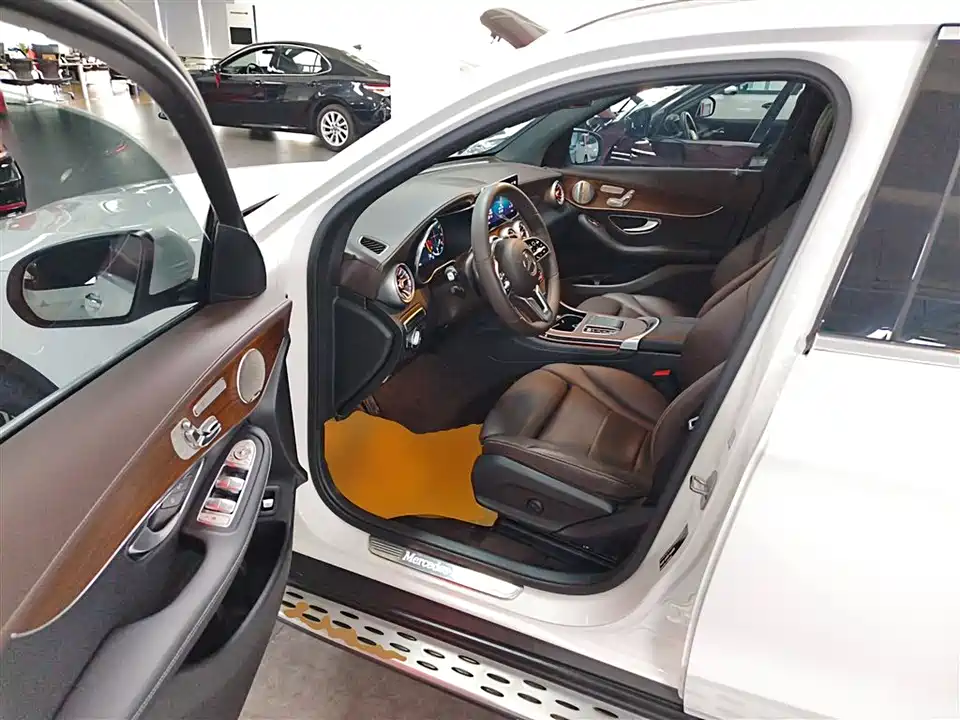 Mercedes-Benz GLC Mercedes-Benz GLC