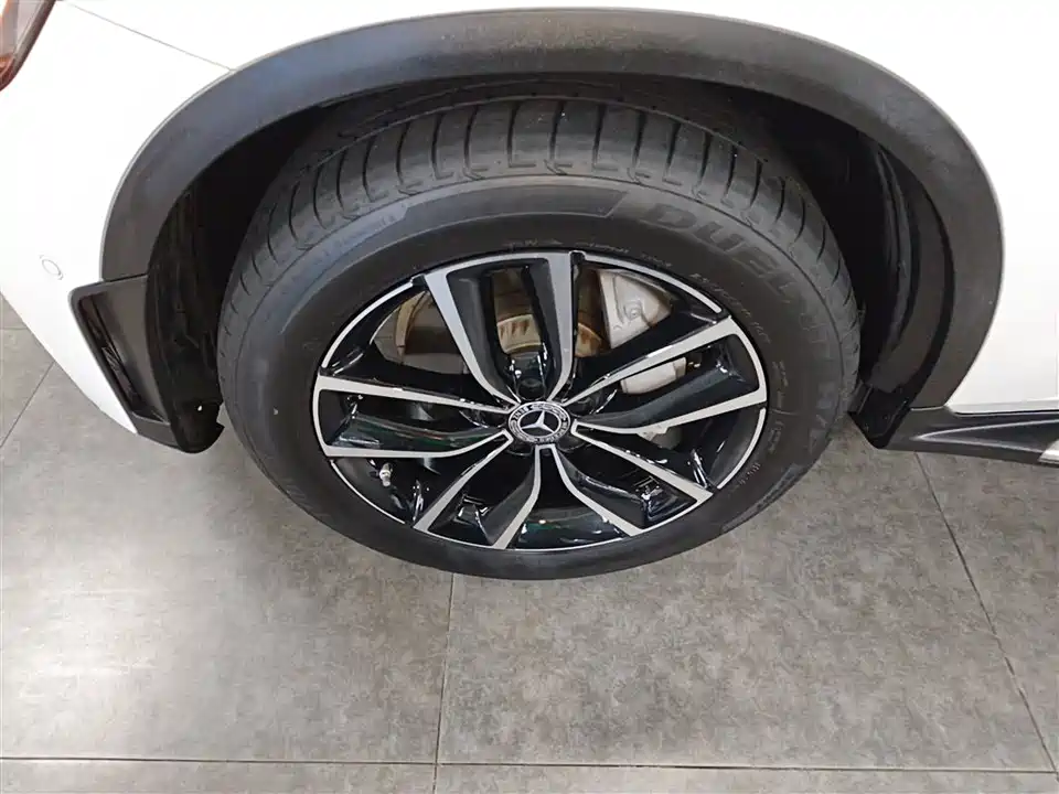 Mercedes-Benz GLC Mercedes-Benz GLC