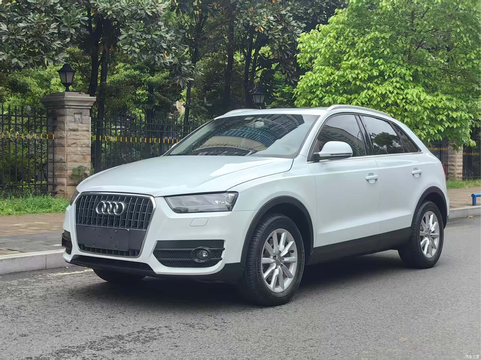 Audi Q3, 2014 1
