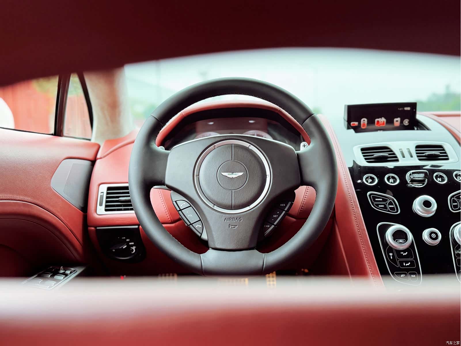 Aston Martin Rapide, 2017 14