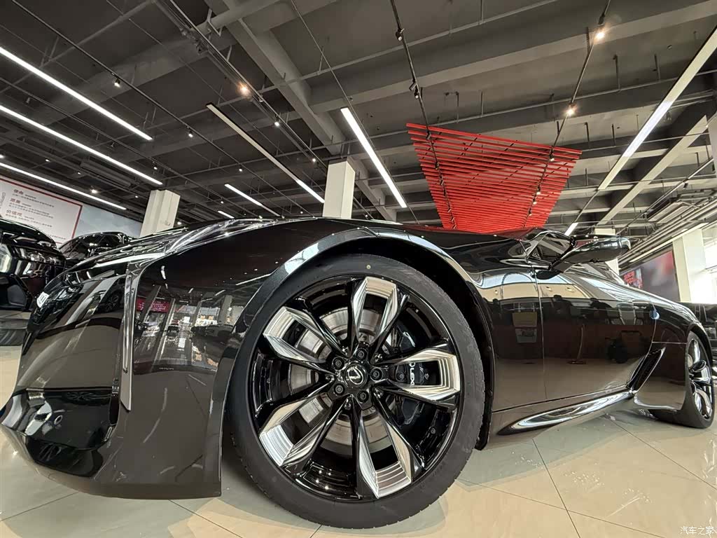 Lexus LC, 2023 9