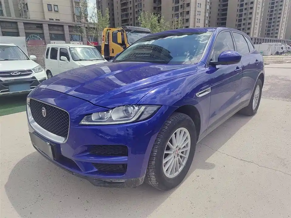 Jaguar F-PACE