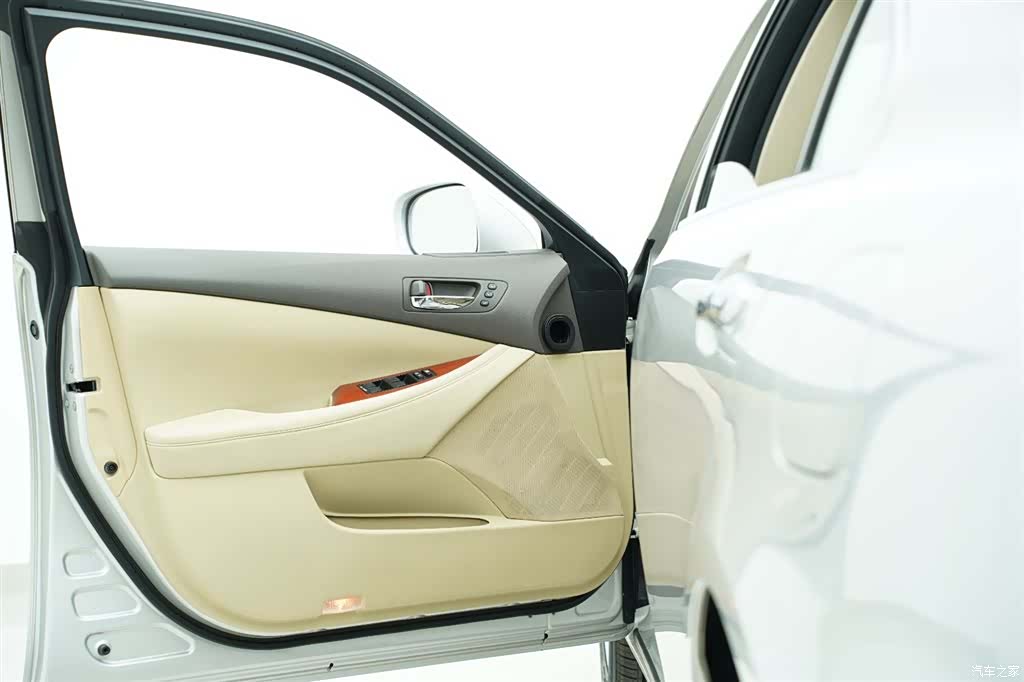 Lexus ES, 2007 13