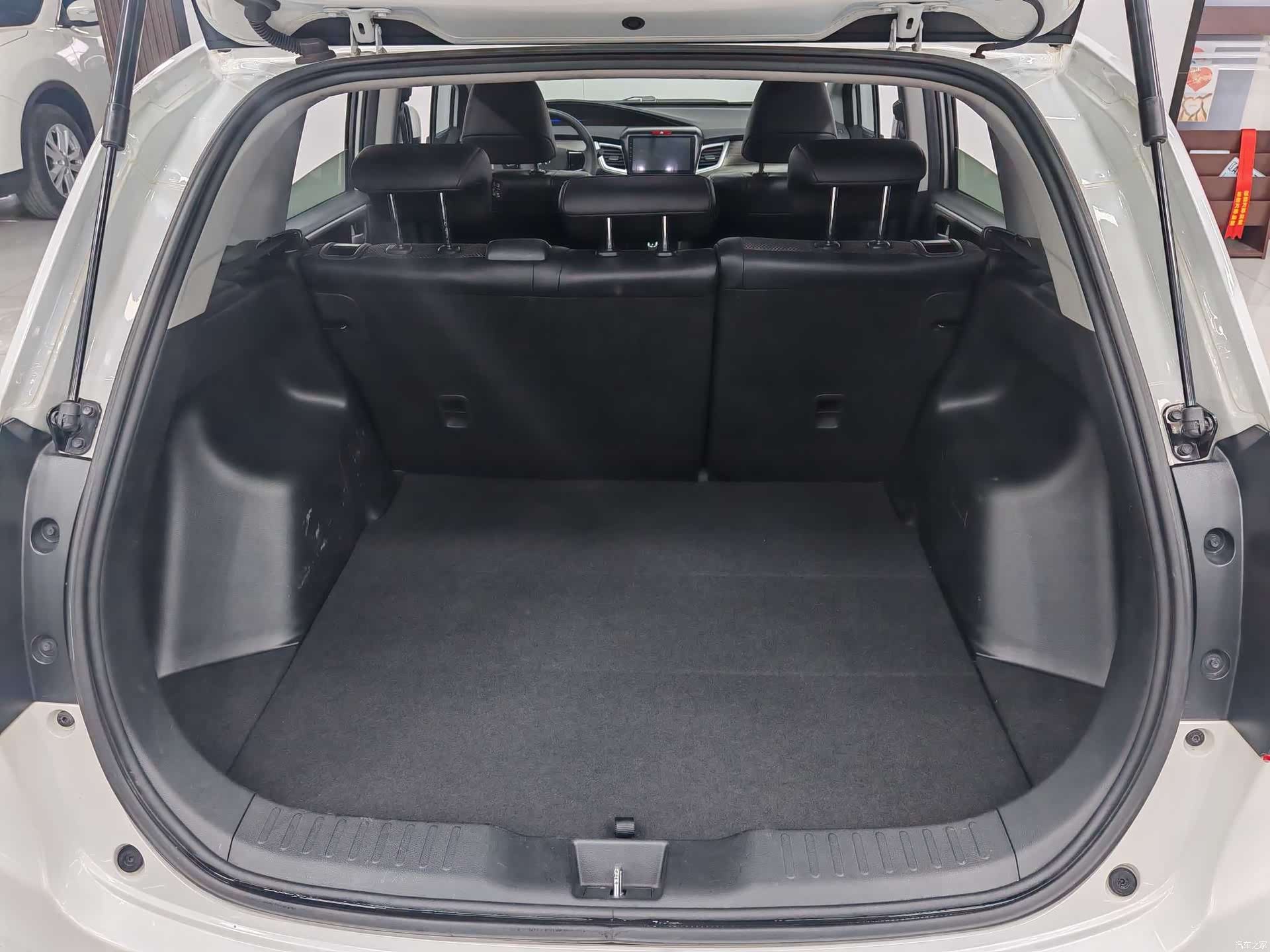 Honda Jade, 2018 15