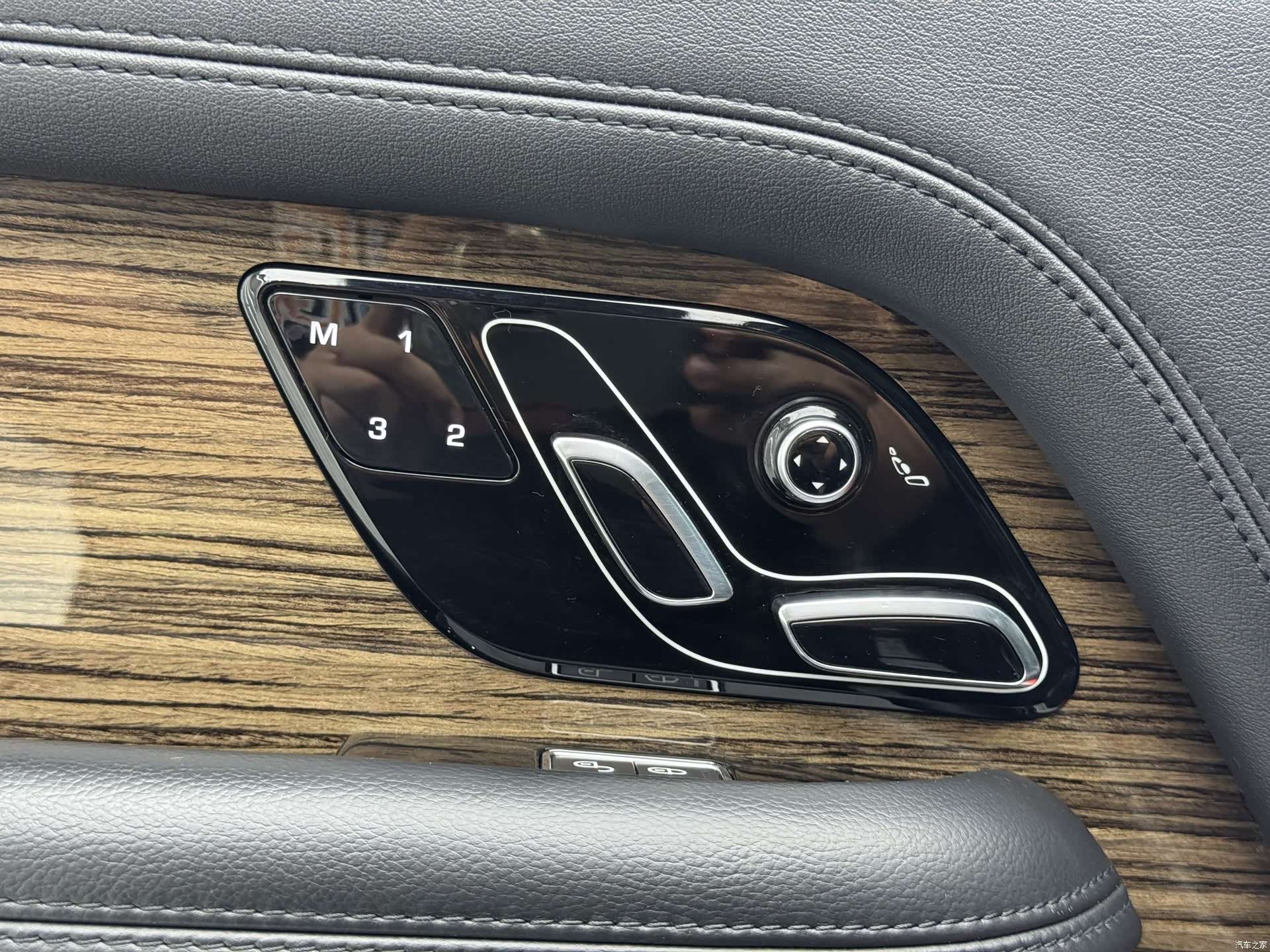Land Rover Range Rover, 2019 13