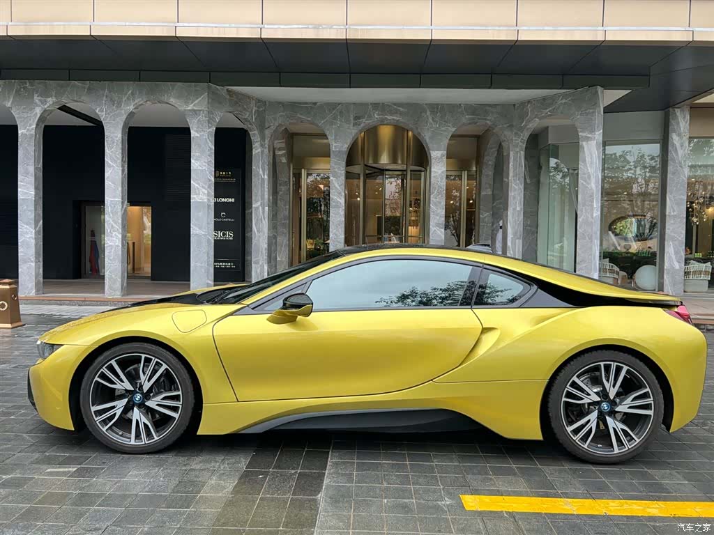 BMW i8, 2019 9