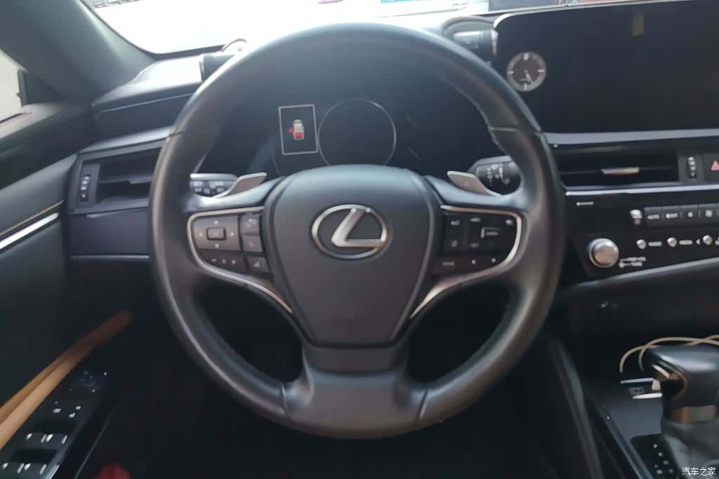 Lexus ES, 2023 15