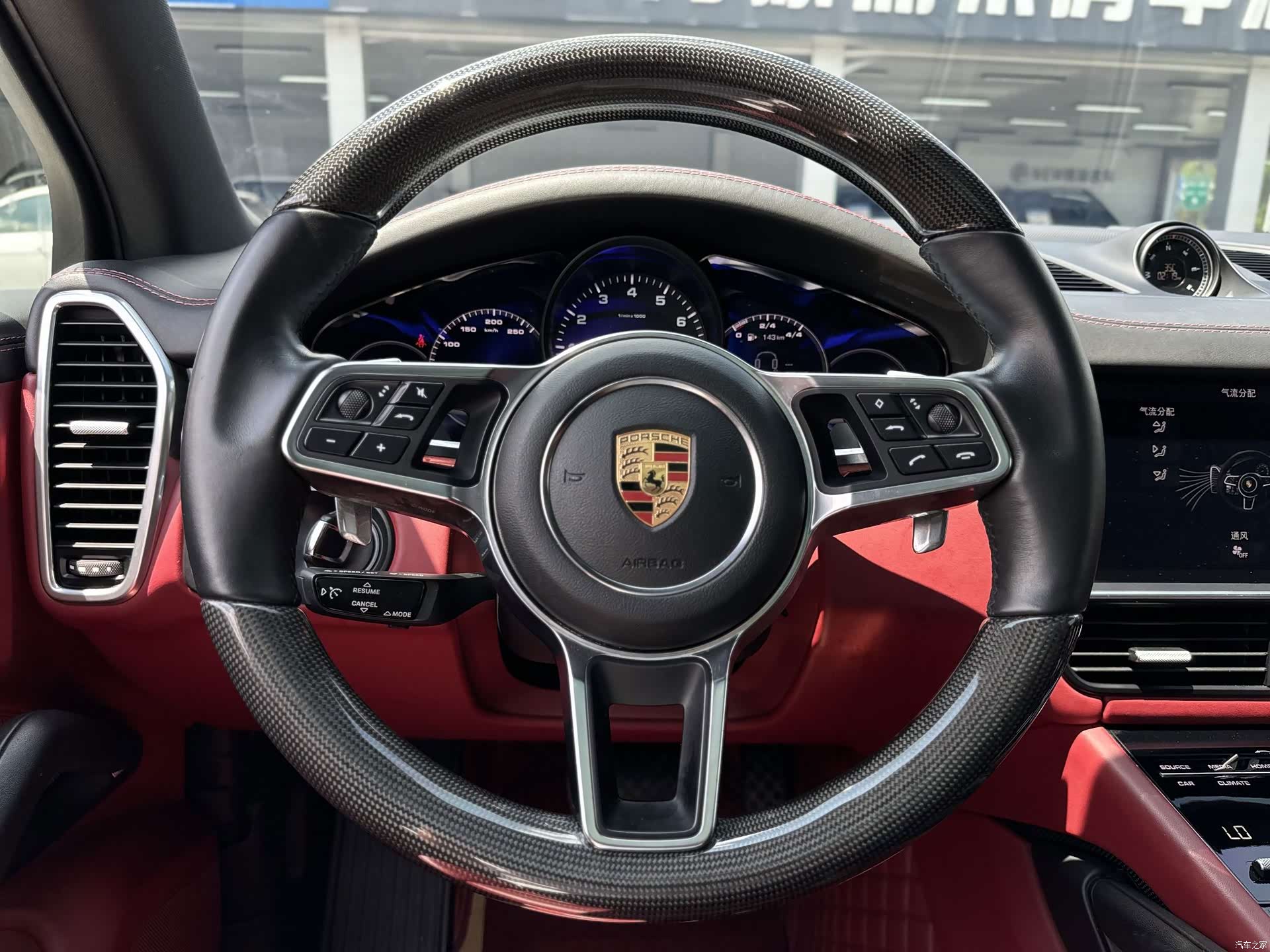Porsche Cayenne, 2018 9
