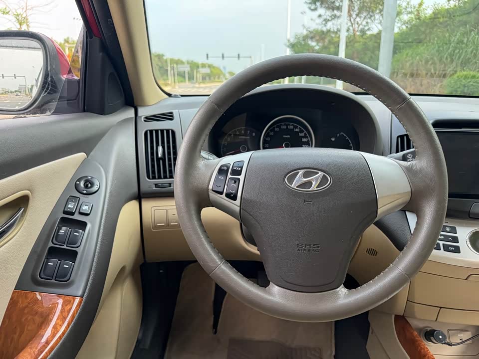 Hyundai Yuedong