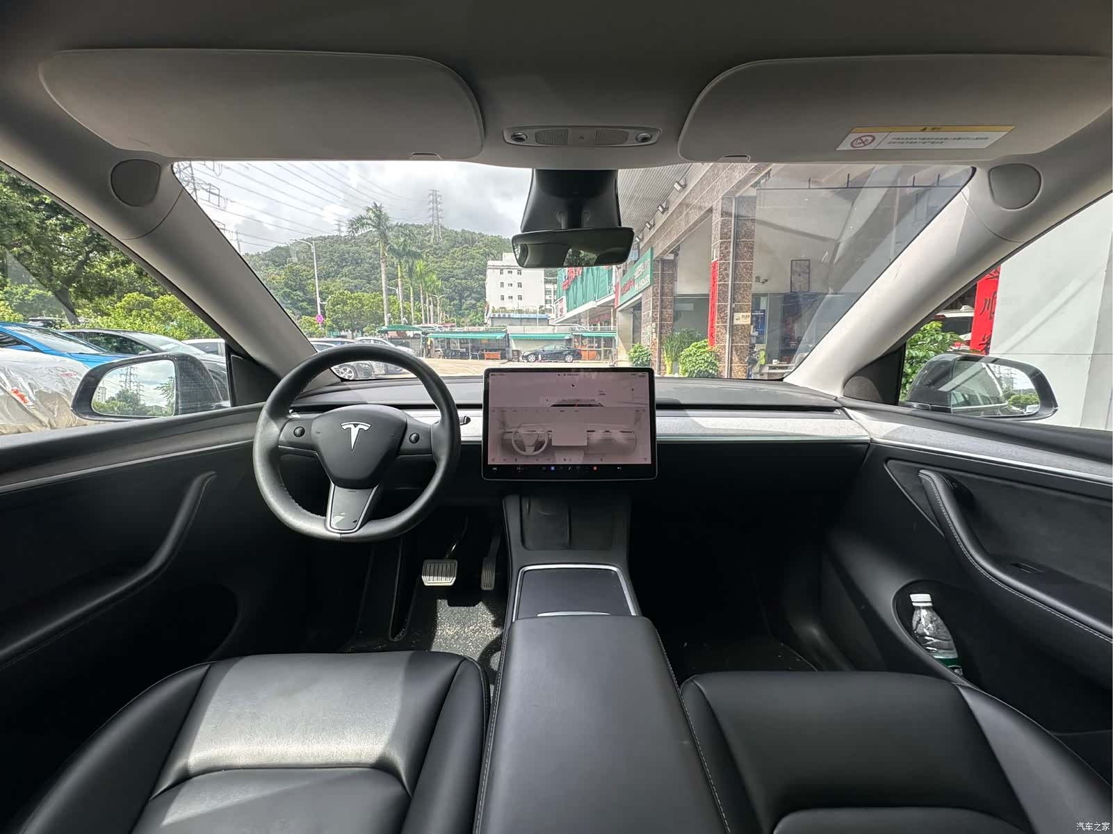 Tesla Model Y, 2023 все фото