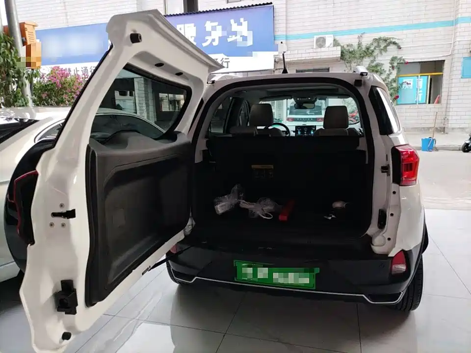 BYD Yuan Pro BYD Yuan Pro