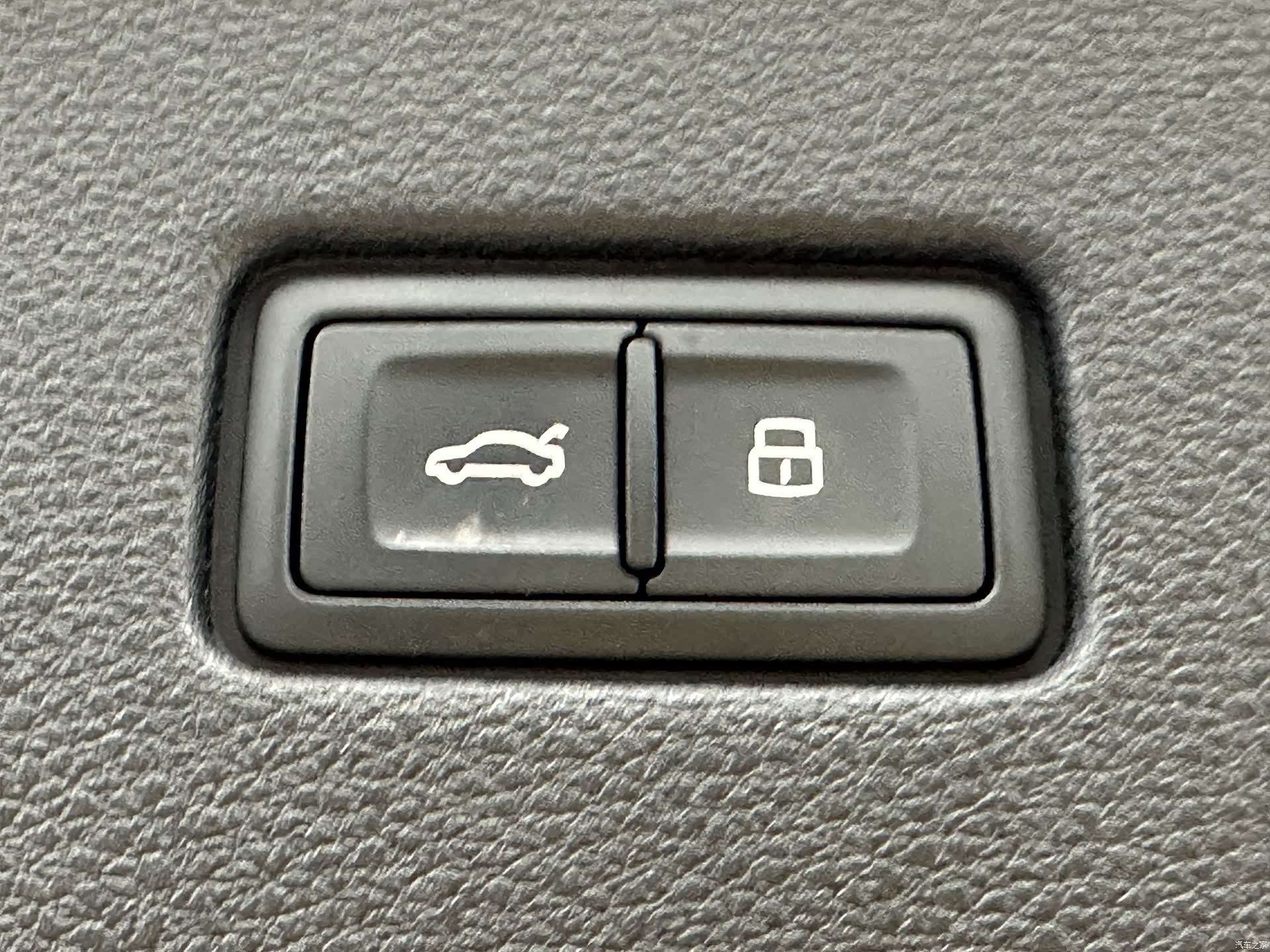 Audi Q8, 2025 26