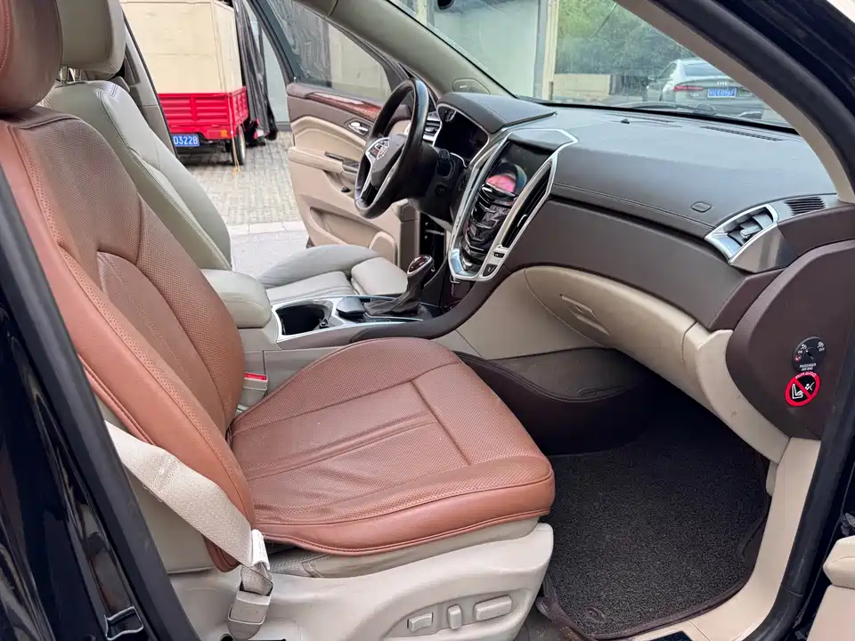 Cadillac SRX