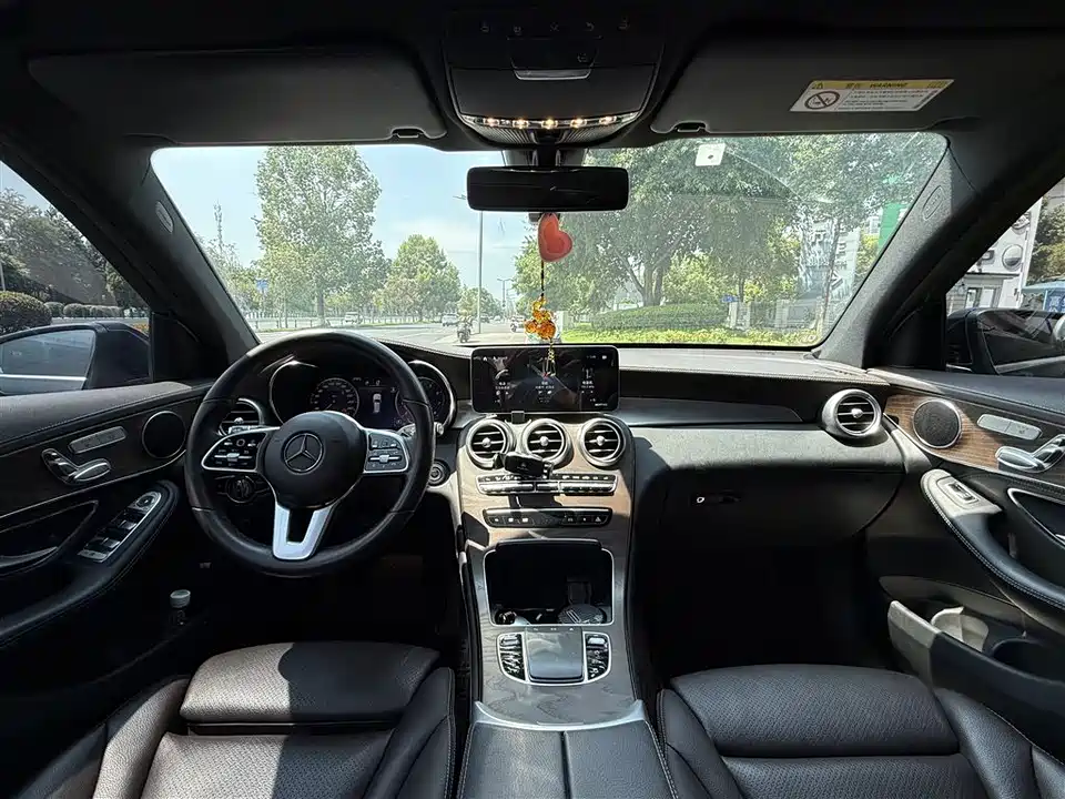 Mercedes-Benz GLC Mercedes-Benz GLC