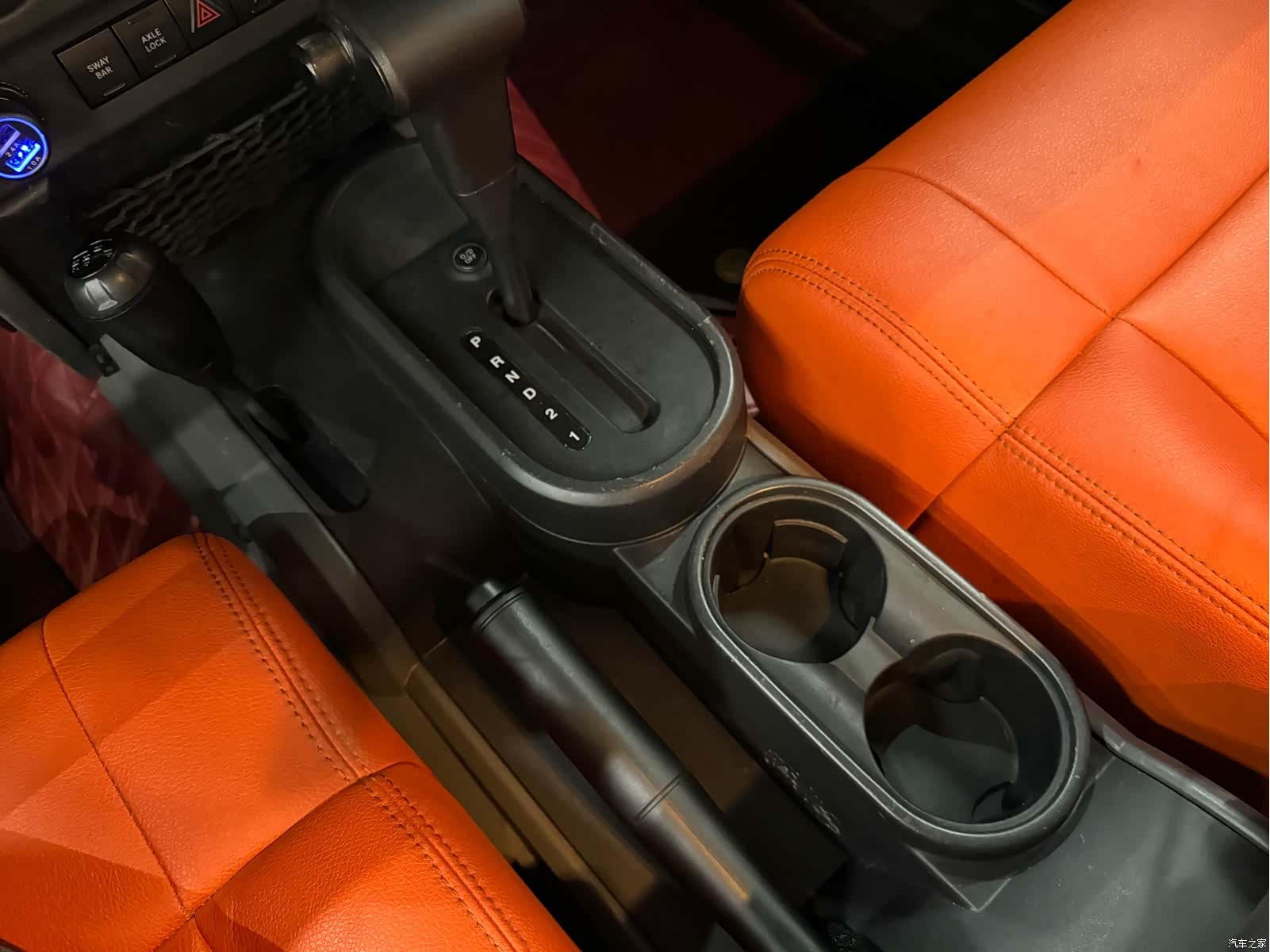 Jeep Wrangler, 2010 15