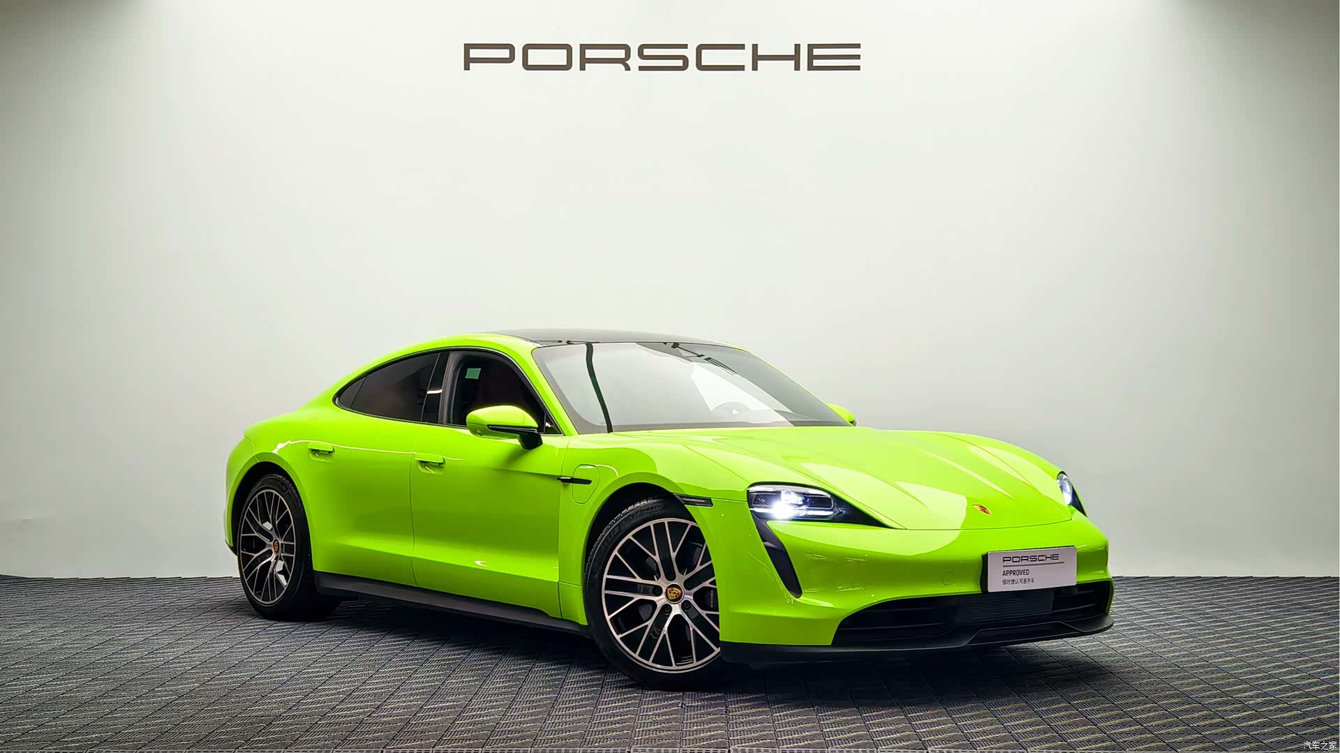 Porsche Taycan, 2022 3