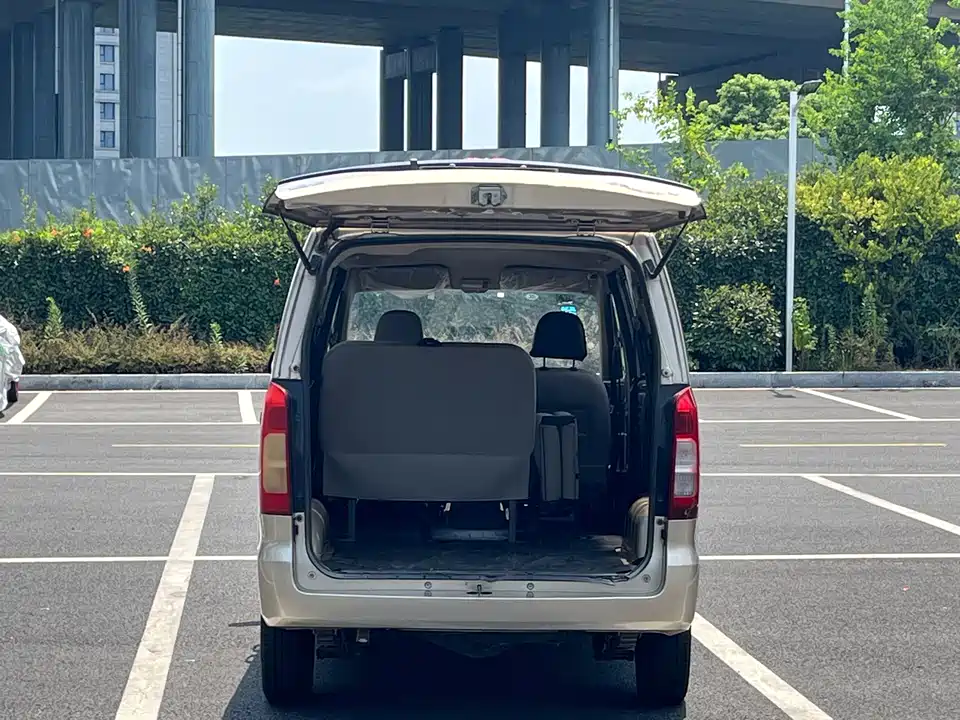 Wuling Wuling Hongguang V