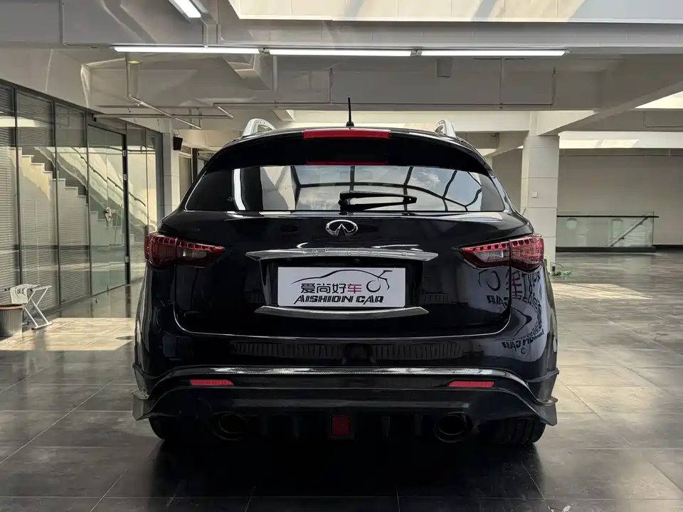 Infiniti FX
