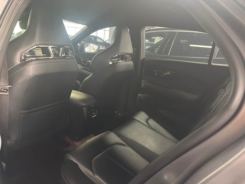 Trumpchi Shadow Leopard