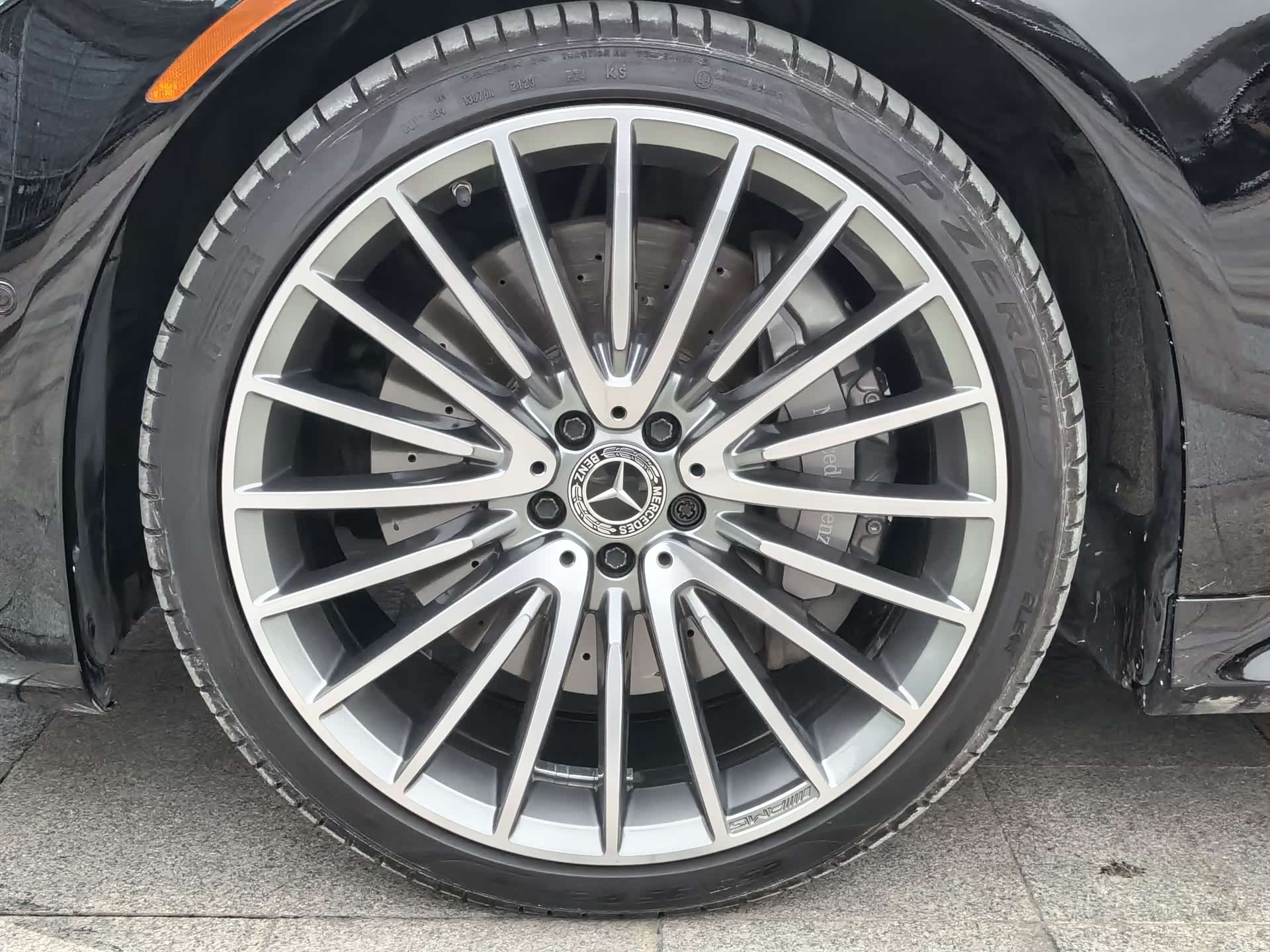 Mercedes-Benz S-Class, 2024 8
