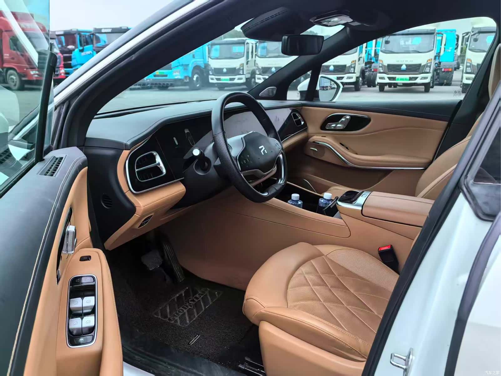 Rising Auto R7, 2023 6