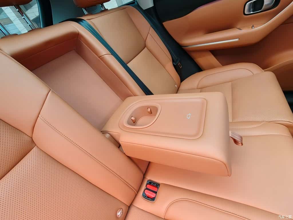 Leapmotor C10, 2024 12