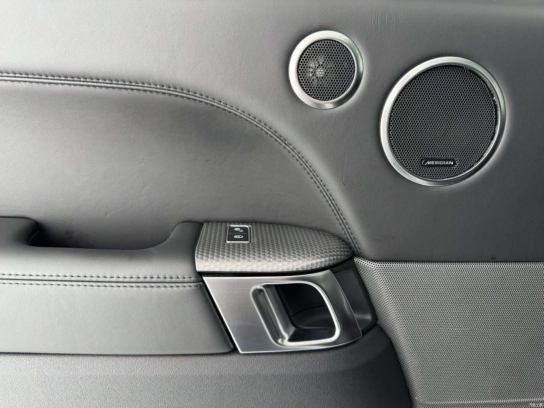 Land Rover Range Rover, 2019 16