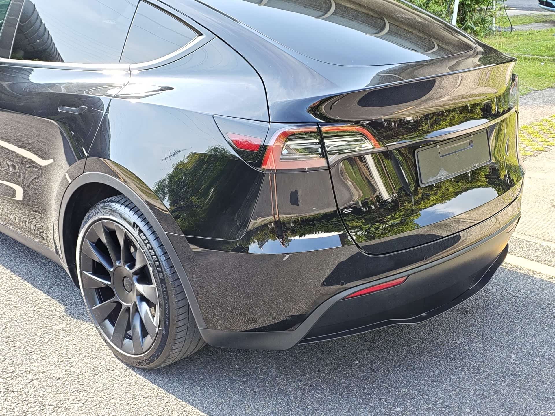 Tesla Model Y, 2022 11
