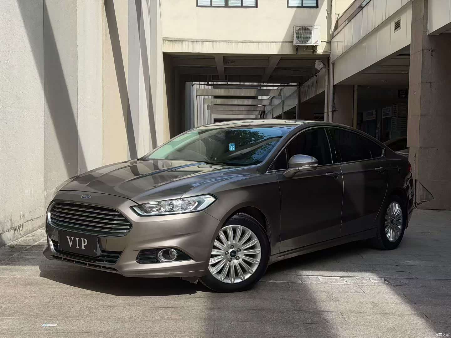Ford Mondeo, 2015 1
