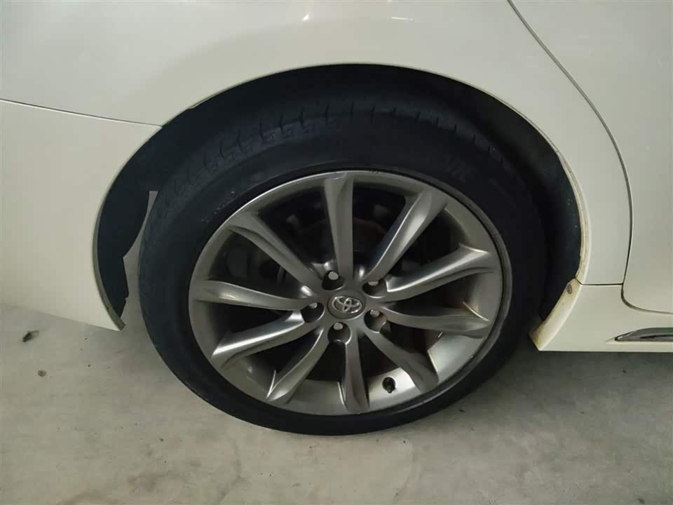 Toyota Reiz