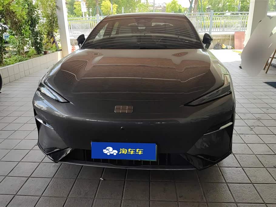 Geely Galaxy Galaxy E8