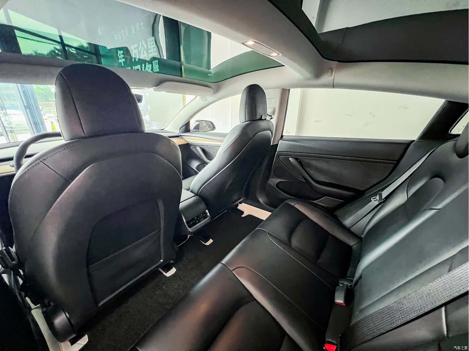 Tesla Model 3, 2022 6