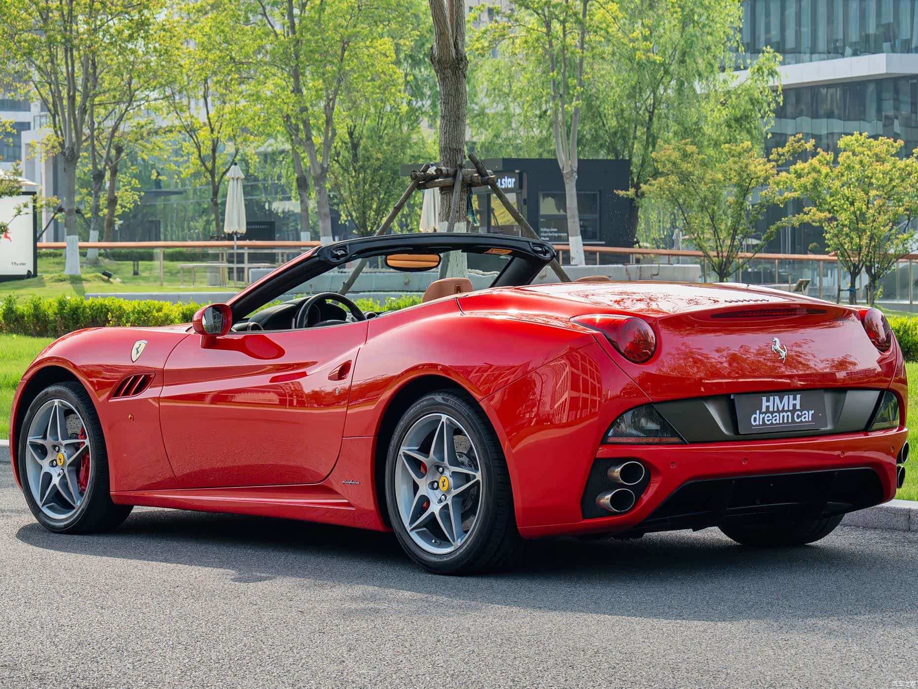 Ferrari California, 2011 8