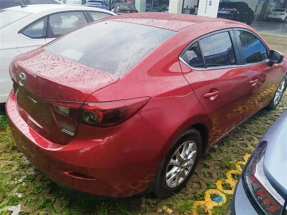 Mazda 3 Angkesaila