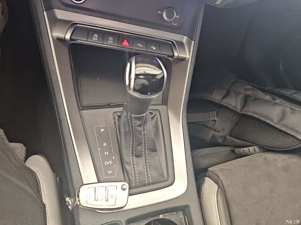 Audi Q3, 2022 14