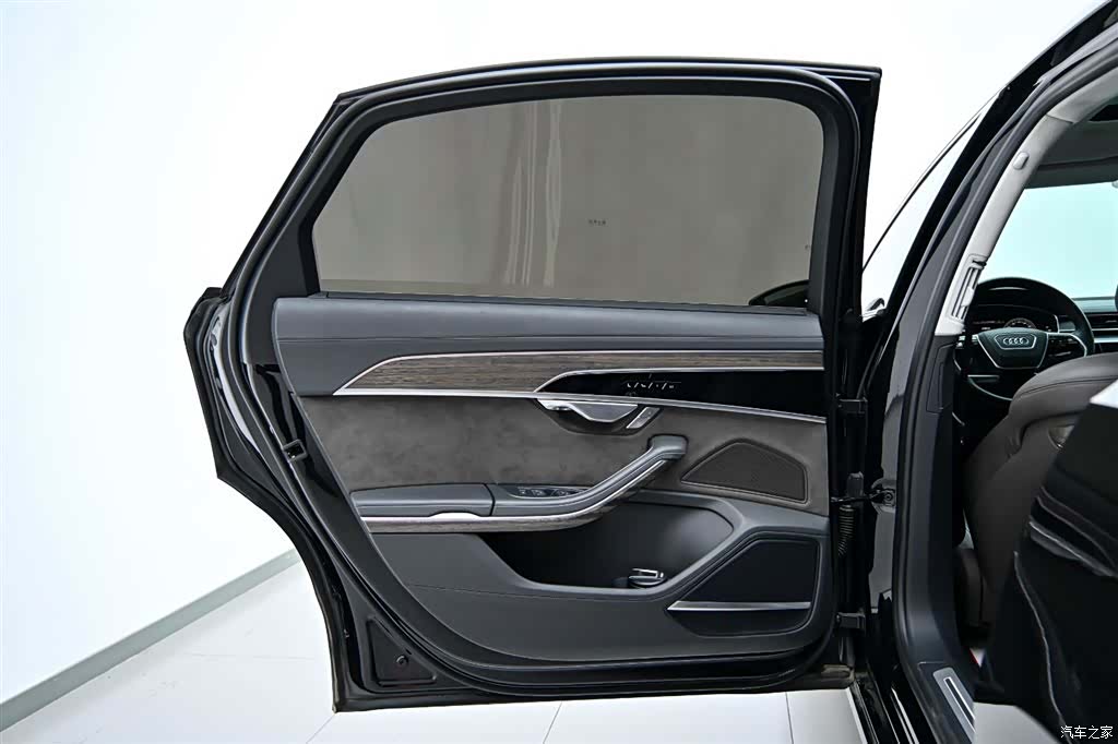 Audi A8L, 2020 22