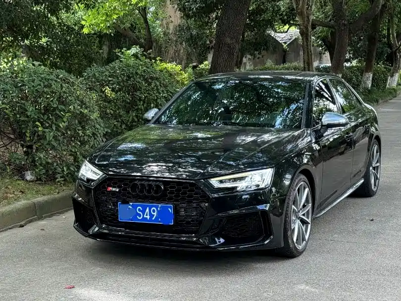 Audi S4 Audi S4