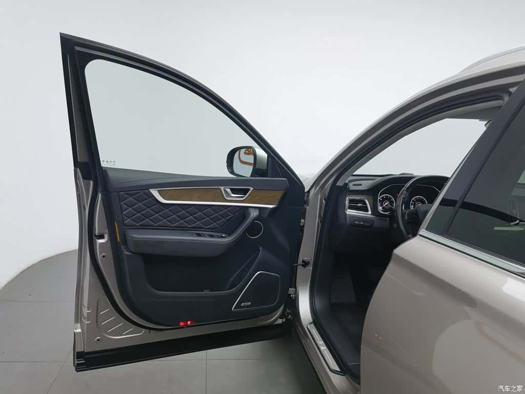 Hongqi HS7, 2019 8