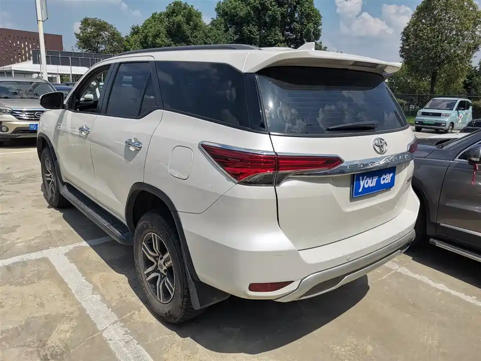Toyota Fortuner