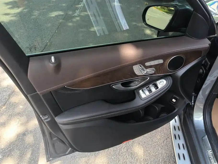 Mercedes-Benz GLC Mercedes-Benz GLC