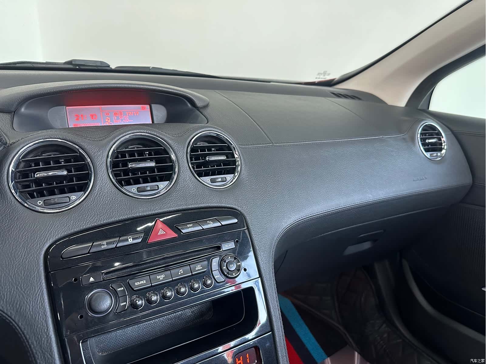 Peugeot 308, 2010 16