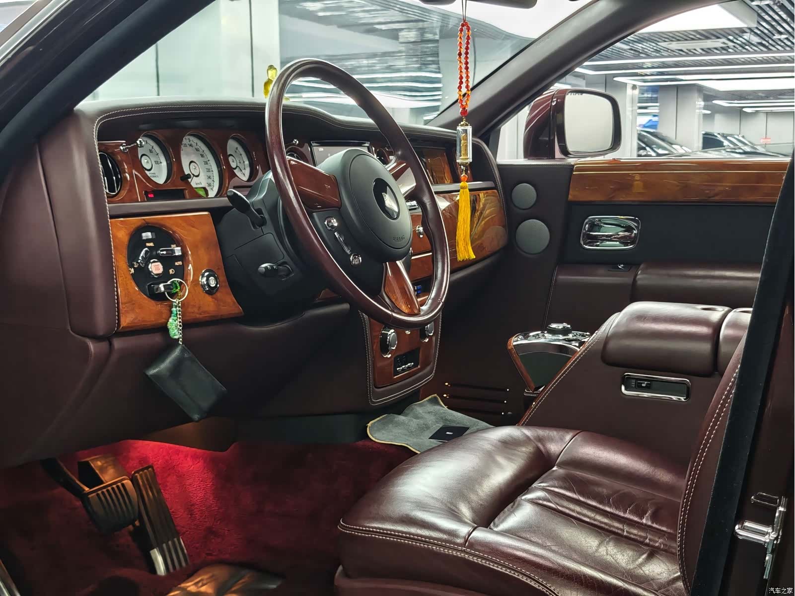 Rolls-Royce Phantom, 2016 28