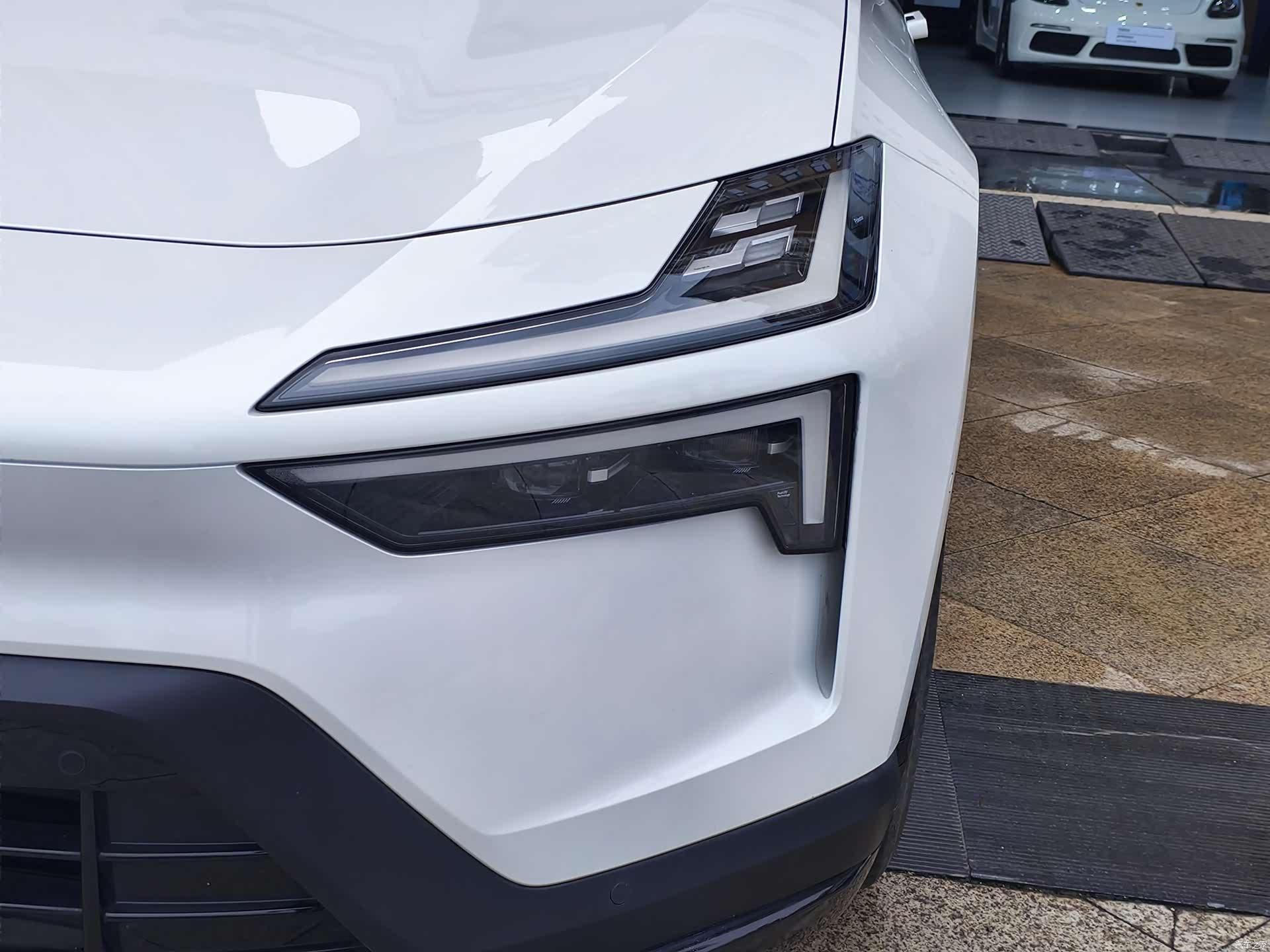 Polestar 4, 2024 14