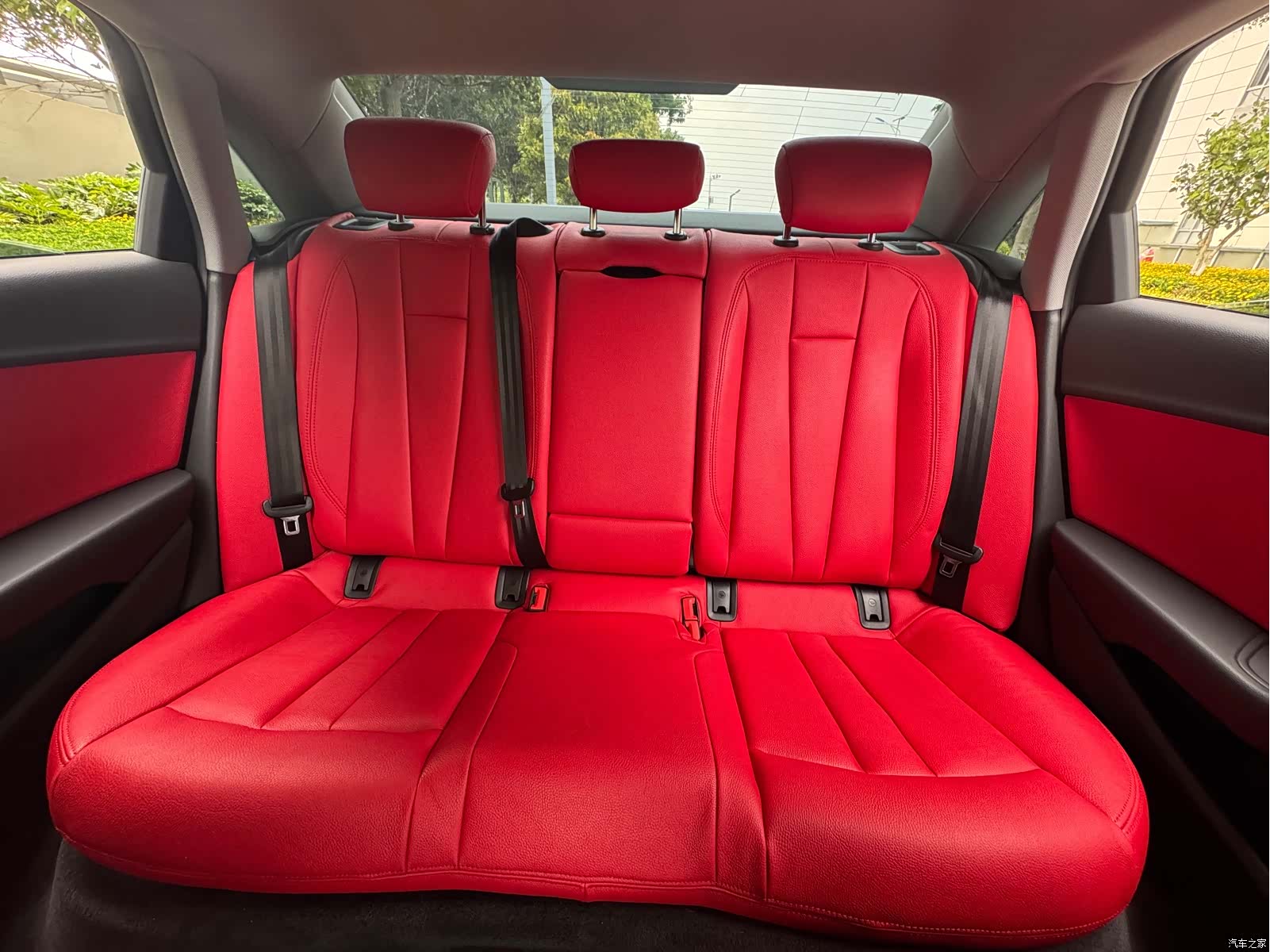 Audi A4L, 2019 22