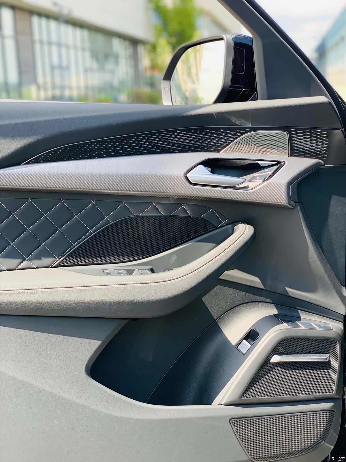 Audi Q6, 2024 27