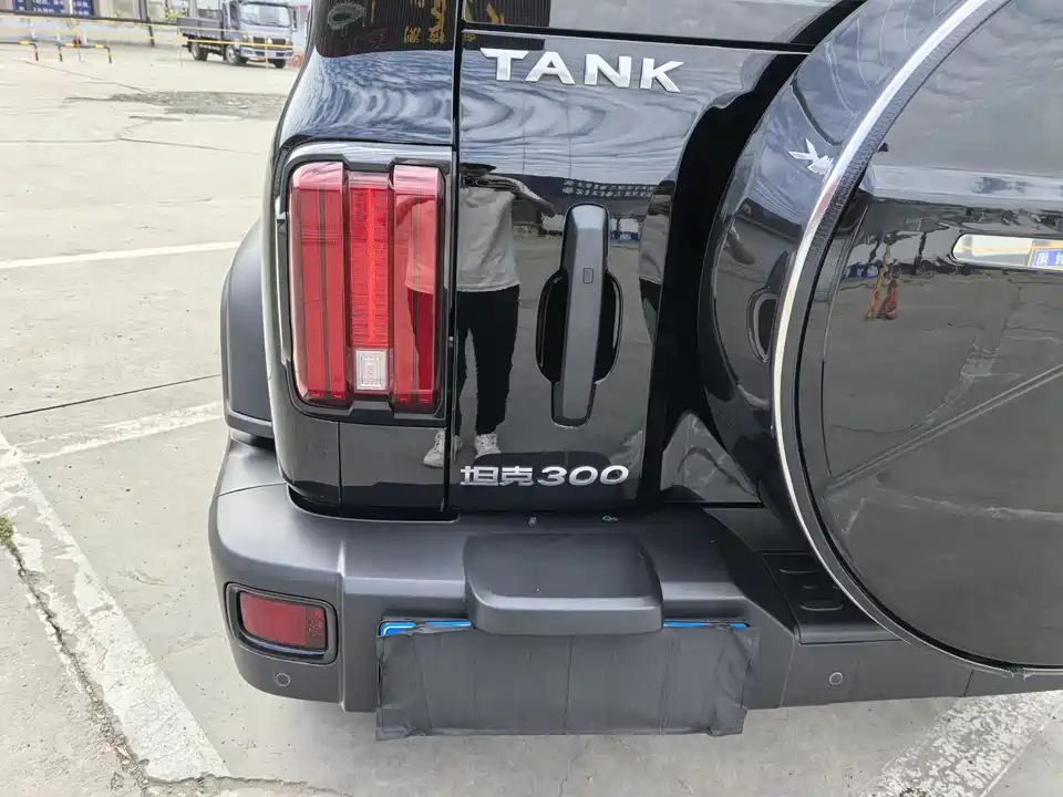 Tank 300 Tank 300