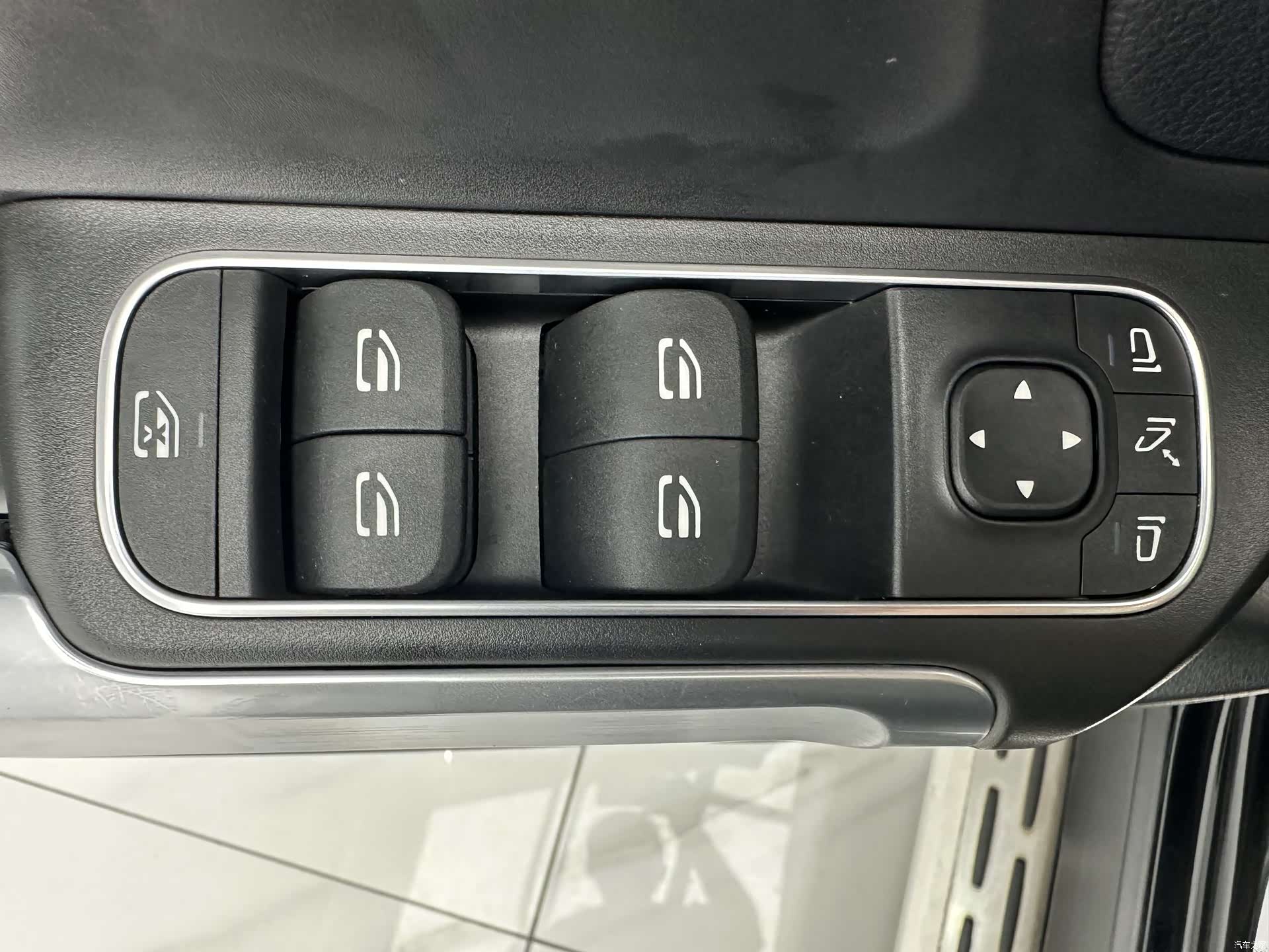 Mercedes-Benz GLB, 2021 11